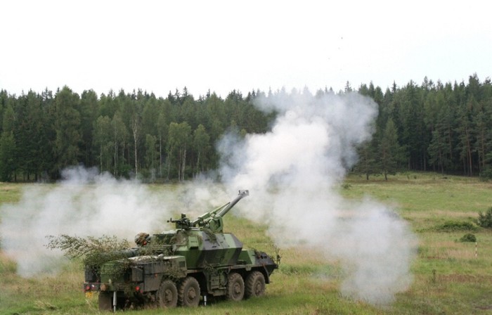 Vũ khí chính: Pháo 152 mm dài 5,5 mét